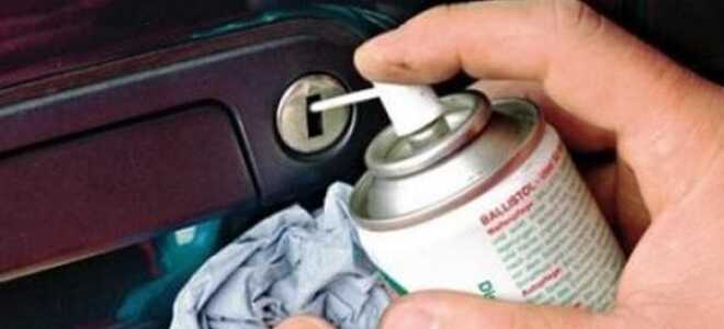 Как открыть замерзший замок автомобиля