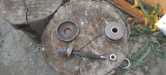 Замена сайлентблоков передних рычагов Renault Logan