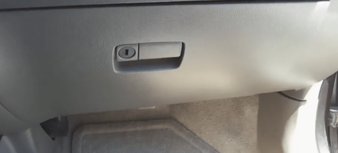 Замена салонного фильтра Nissan