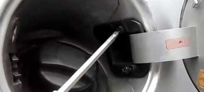 Замерз лючок бензобака, другие неисправности – что делать?