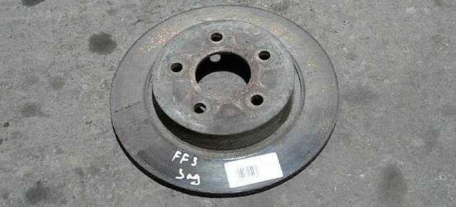 Замена тормозных дисков на Ford Focus 3