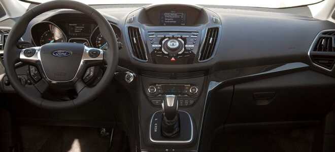 Обслуживание коробки передач: замена масла АКПП в Ford Kuga