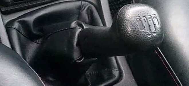 Болтается рычаг КПП на ВАЗ 2110