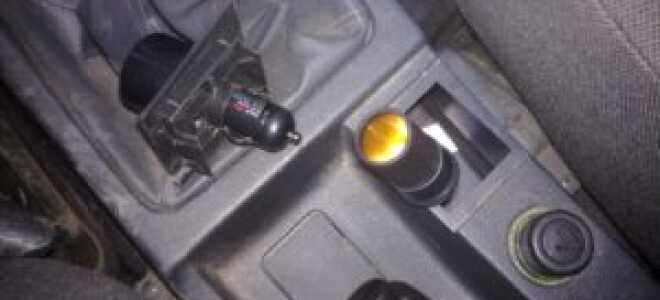 Как самостоятельно снять прикуриватель на Ладу Приора