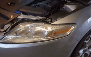 Замена ламп ближнего света Ford Mondeo