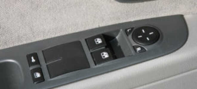 Где находится и неисправности блока управления стеклоподъемниками Лада Приора