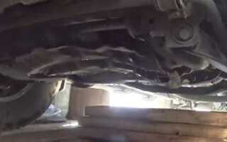 Замена масла ДВС и масляного фильтра на Mitsubishi L200