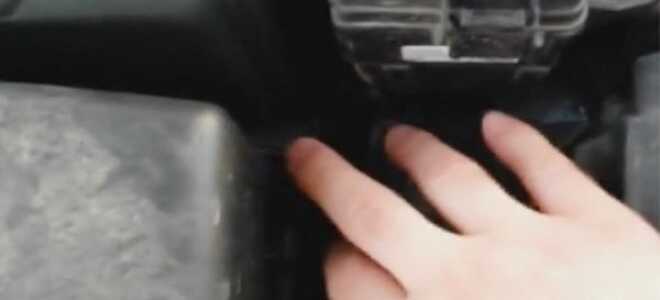 Замена воздушного фильтра Hyundai Solaris