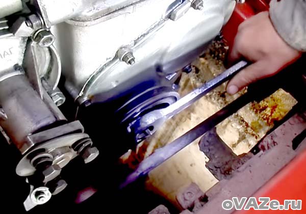 Регулировка зазора между кулачками и рычагами распределительного вала