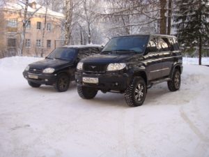 Что выбрать: Шевроле Нива или УАЗ Патриот?