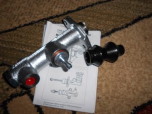 Главный цилиндр сцепления Шевроле Нива