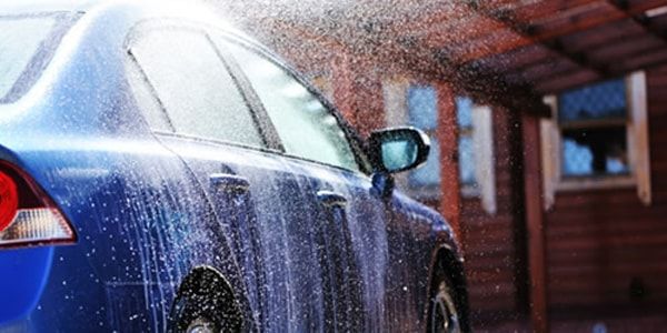 Полноценная мойка автомобиля