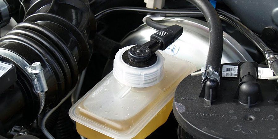 Когда менять тормозную жидкость в Ford Focus 3