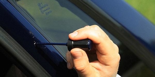 Как убрать сколы на кузове автомобиля