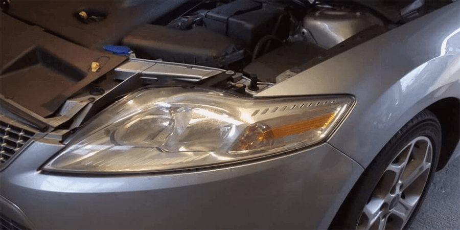 Замена ламп ближнего света Ford Mondeo