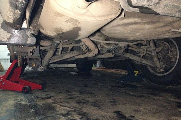 Замена троса ручного тормоза Nissan Qashqai (фото-3)